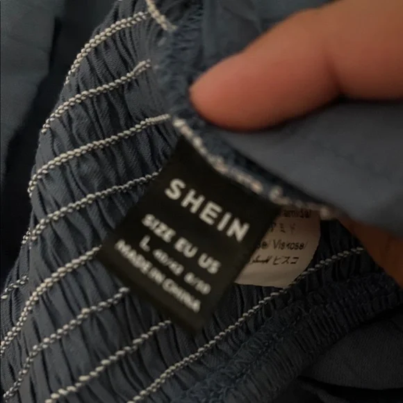 SHEIN Puff Sleeve Blouse in Charcoal - Picture 2 of 3